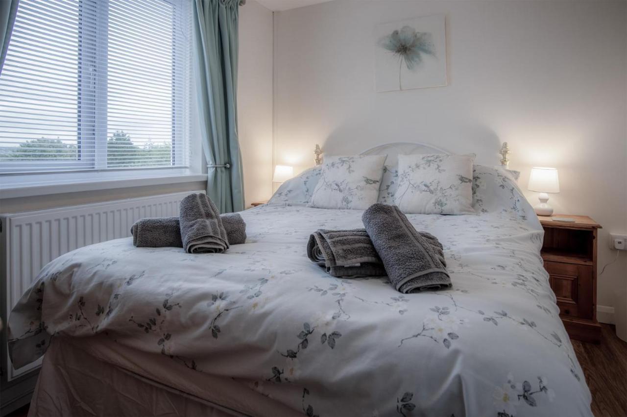 Seawinds - 2 Bedroom Bungalow - Pentlepoir 킬게티 외부 사진
