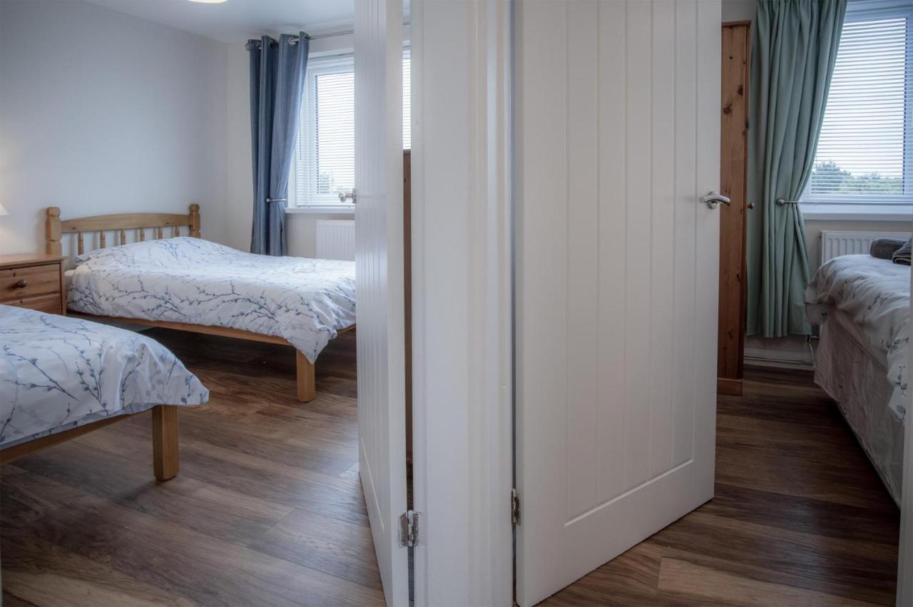 Seawinds - 2 Bedroom Bungalow - Pentlepoir 킬게티 외부 사진